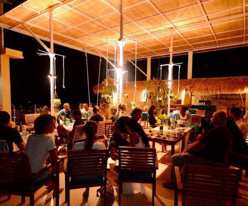 Sunset Hill Hotel Labuan Bajo Exteriör bild
