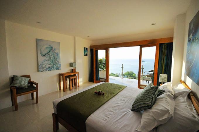 Sunset Hill Hotel Labuan Bajo Exteriör bild