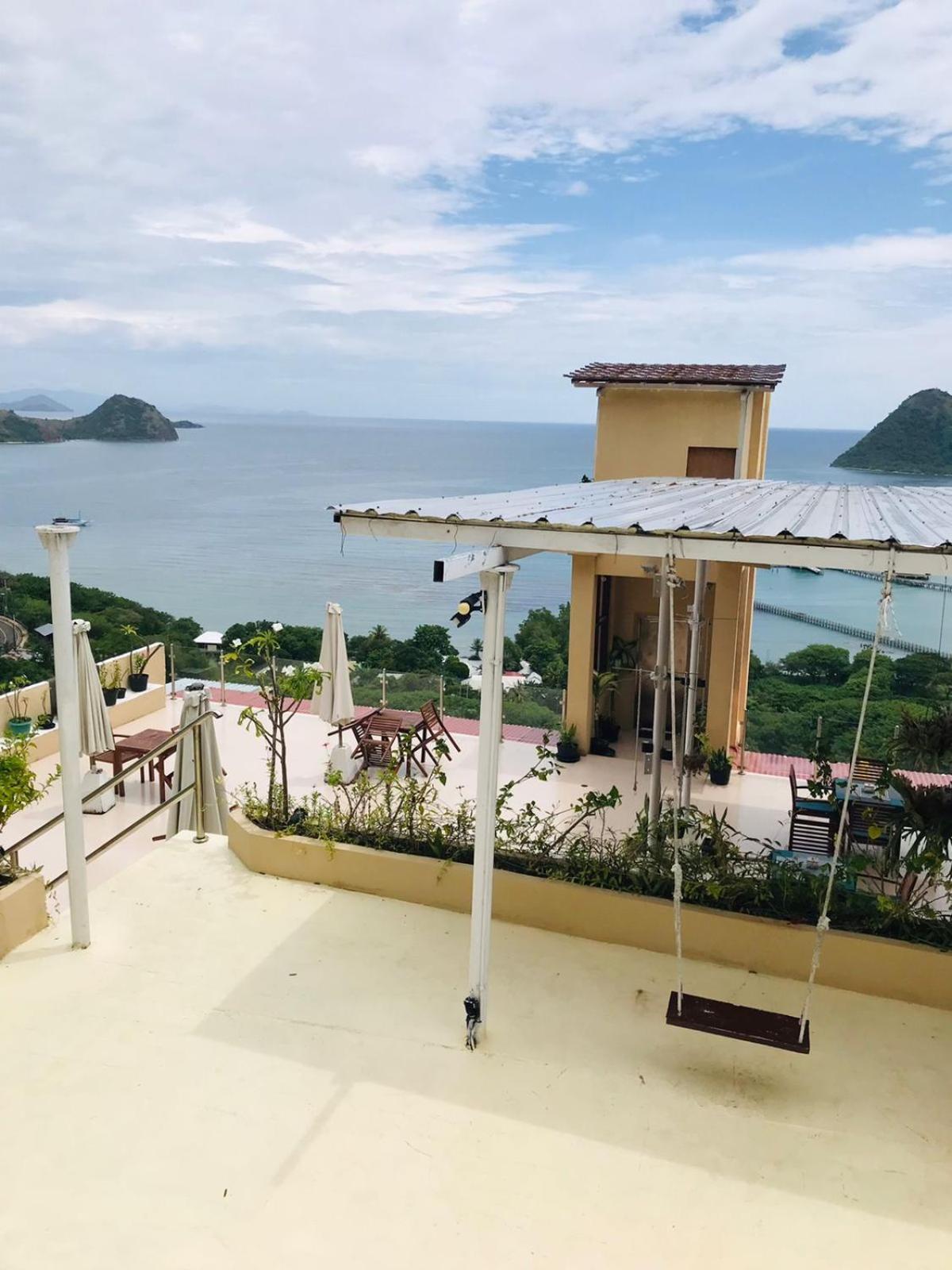 Sunset Hill Hotel Labuan Bajo Exteriör bild