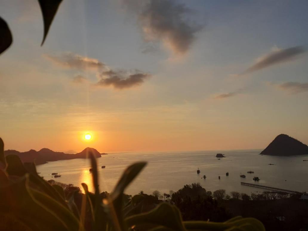 Sunset Hill Hotel Labuan Bajo Rum bild