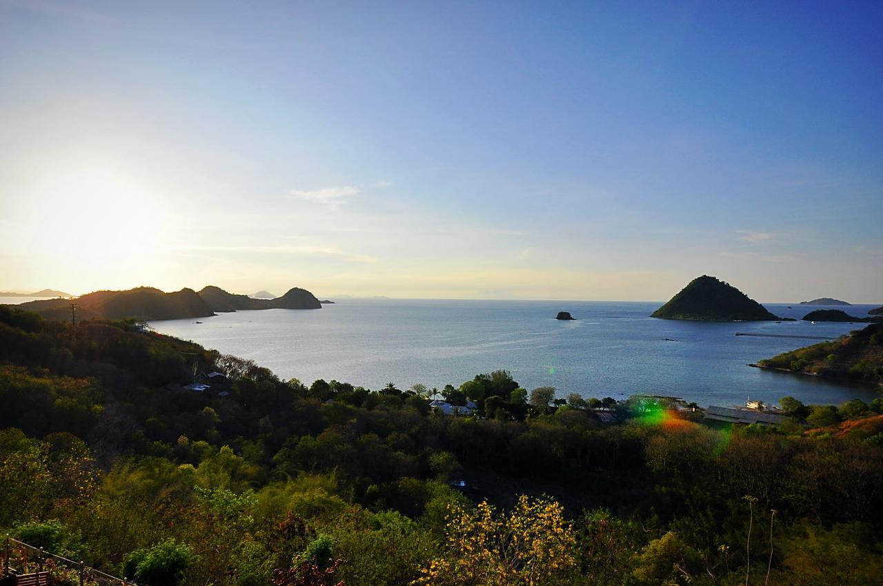 Sunset Hill Hotel Labuan Bajo Exteriör bild