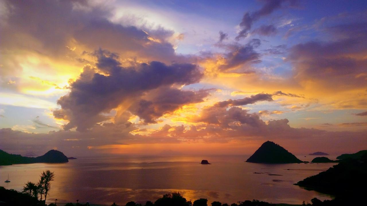 Sunset Hill Hotel Labuan Bajo Exteriör bild