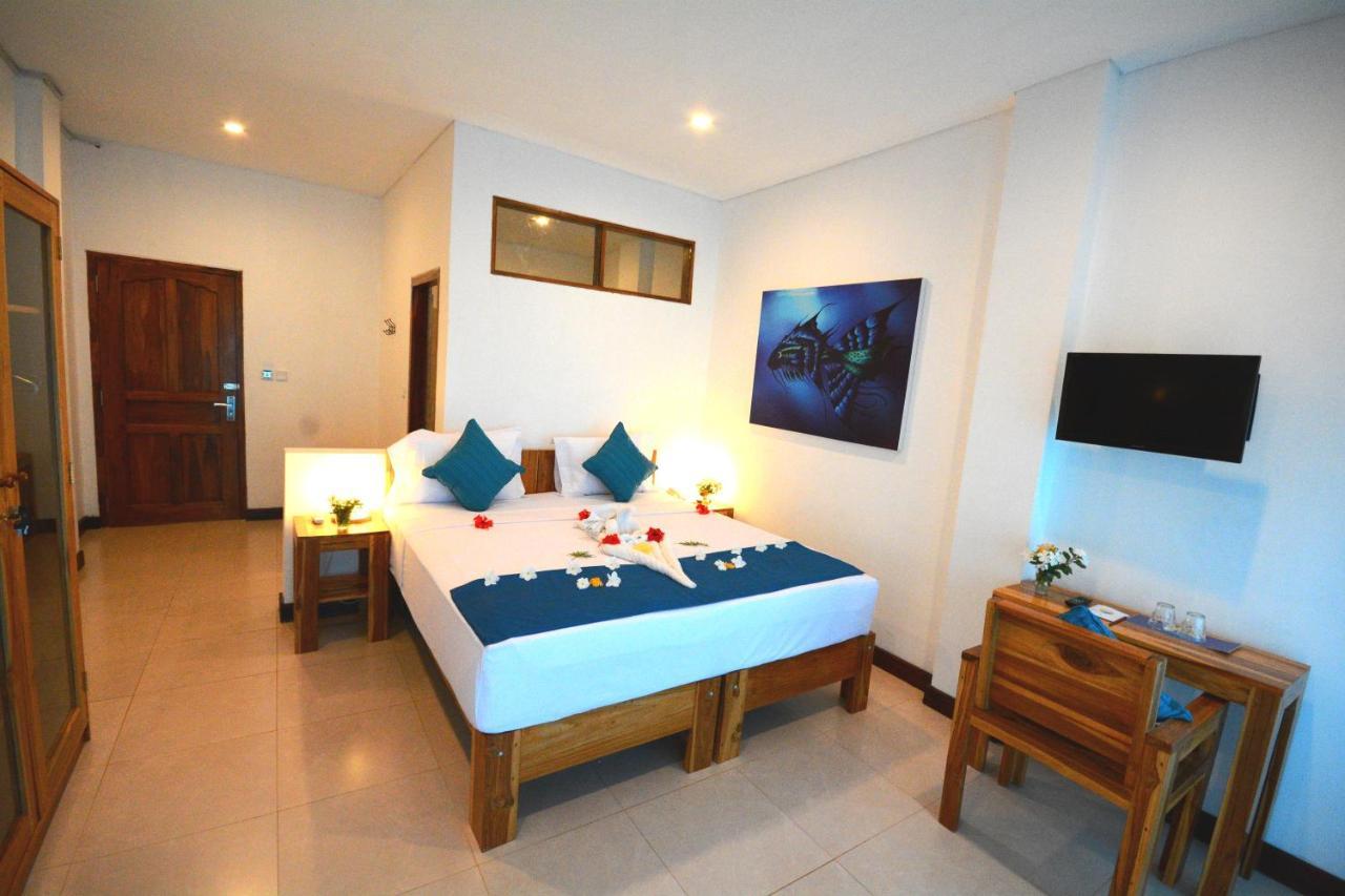 Sunset Hill Hotel Labuan Bajo Exteriör bild