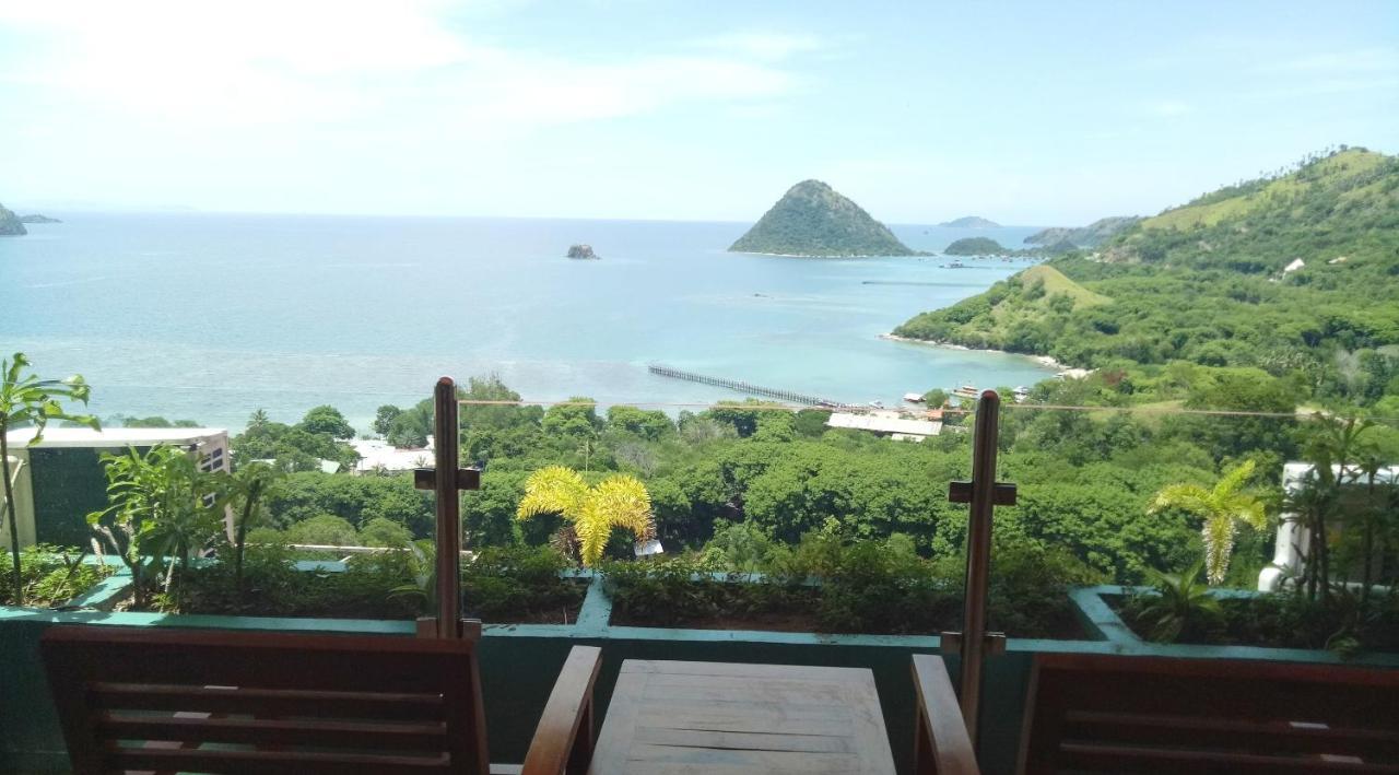 Sunset Hill Hotel Labuan Bajo Exteriör bild